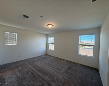 2562 Ofanto Street - Photo Thumbnail 5