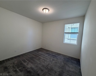 2562 Ofanto Street - Photo Thumbnail 22