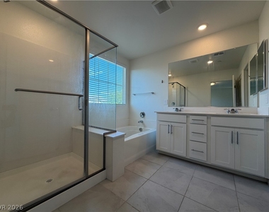 2562 Ofanto Street - Photo Thumbnail 8