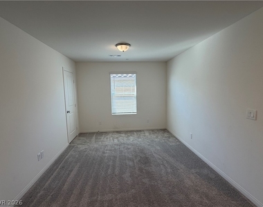 2562 Ofanto Street - Photo Thumbnail 18