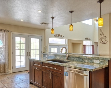 3704 N Campbell Road - Photo Thumbnail 11