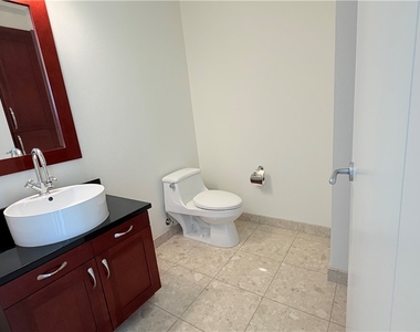 4575 Dean Martin Drive - Photo Thumbnail 11