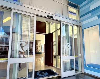 4575 Dean Martin Drive - Photo Thumbnail 2