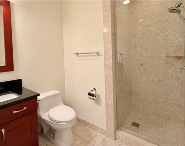 4575 Dean Martin Drive - Photo Thumbnail 19