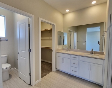11466 Ethereal Landing Avenue - Photo Thumbnail 18