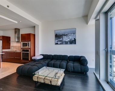 4471 Dean Martin Drive - Photo Thumbnail 10
