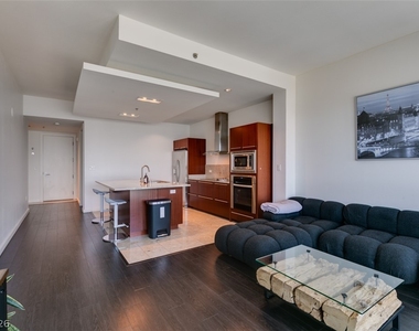 4471 Dean Martin Drive - Photo Thumbnail 11