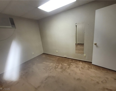 3833 S Eastern Avenue - Photo Thumbnail 21