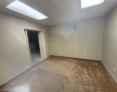 3833 S Eastern Avenue - Photo Thumbnail 20