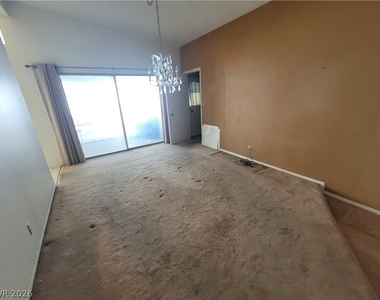 3833 S Eastern Avenue - Photo Thumbnail 12