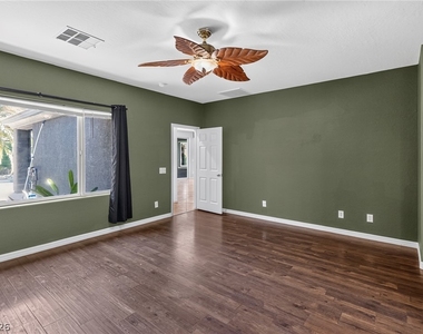 8606 Kennedy Heights Court - Photo Thumbnail 4