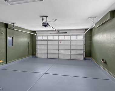 8606 Kennedy Heights Court - Photo Thumbnail 15