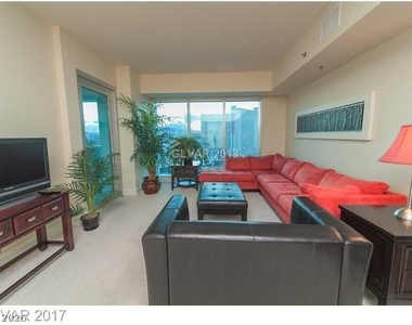 2700 S Las Vegas Boulevard - Photo Thumbnail 4