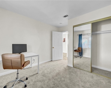 3538 Casa Real Way - Photo Thumbnail 22
