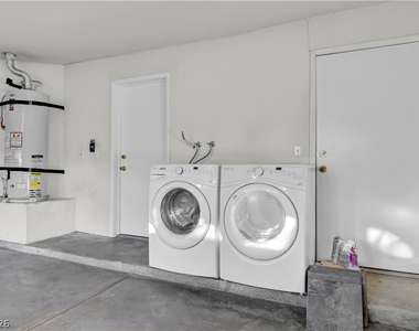 3538 Casa Real Way - Photo Thumbnail 36