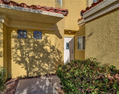 3538 Casa Real Way - Photo Thumbnail 5