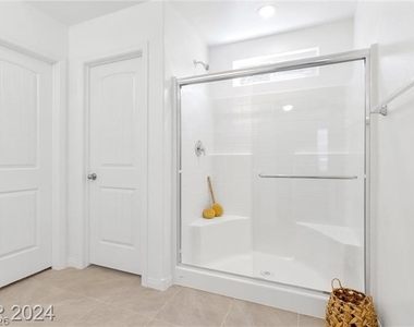 96 Mosso Niente Place - Photo Thumbnail 13