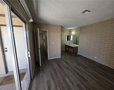 3009 Saint George Street - Photo Thumbnail 16