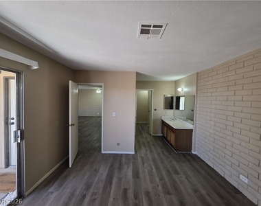 3009 Saint George Street - Photo Thumbnail 44