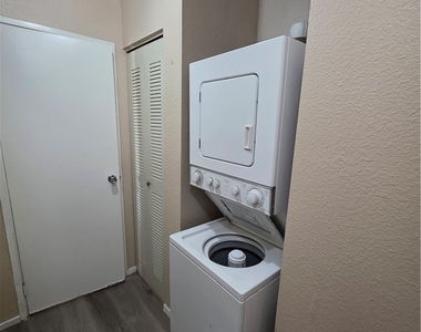 3009 Saint George Street - Photo Thumbnail 49