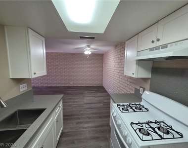 3009 Saint George Street - Photo Thumbnail 24