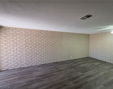 3009 Saint George Street - Photo Thumbnail 39