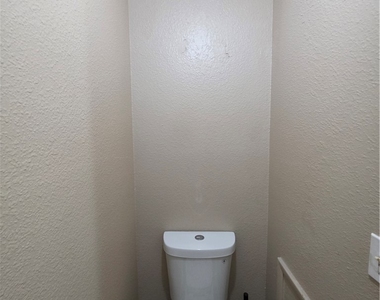 3009 Saint George Street - Photo Thumbnail 48