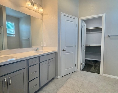 9953 Tucket Point Court - Photo Thumbnail 16