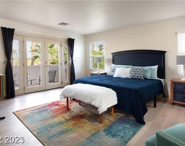 7768 Osage Canyon Street - Photo Thumbnail 4
