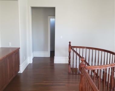 469 Via Palermo Drive - Photo Thumbnail 22
