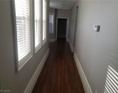 469 Via Palermo Drive - Photo Thumbnail 34