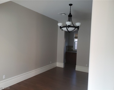 469 Via Palermo Drive - Photo Thumbnail 6