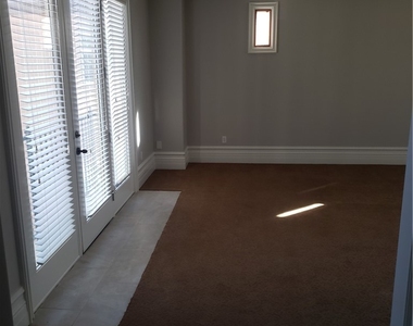 469 Via Palermo Drive - Photo Thumbnail 35