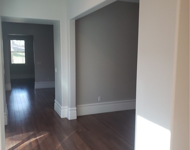 469 Via Palermo Drive - Photo Thumbnail 5