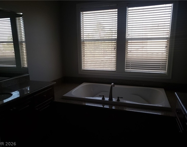 469 Via Palermo Drive - Photo Thumbnail 41