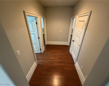 469 Via Palermo Drive - Photo Thumbnail 37