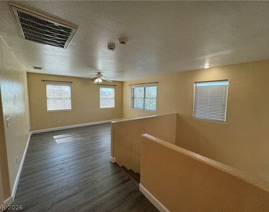 749 Beach Park Street - Photo Thumbnail 19