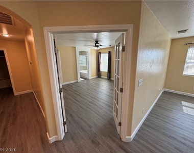 749 Beach Park Street - Photo Thumbnail 21