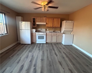 5409 Aston Avenue - Photo Thumbnail 2