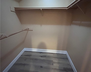 5409 Aston Avenue - Photo Thumbnail 3