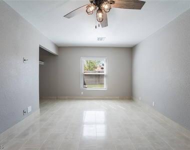5279 Vicksburg Avenue - Photo Thumbnail 14