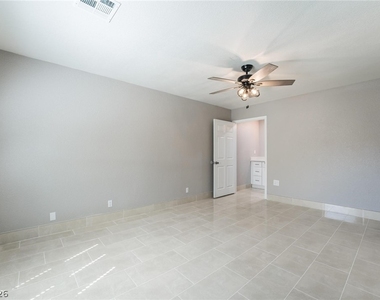 5279 Vicksburg Avenue - Photo Thumbnail 15