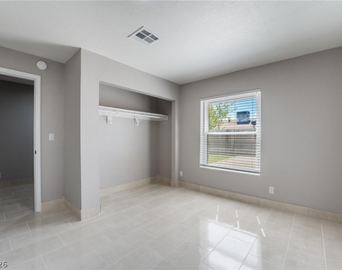 5279 Vicksburg Avenue - Photo Thumbnail 31