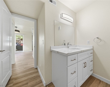 9325 W Desert Inn Road - Photo Thumbnail 8