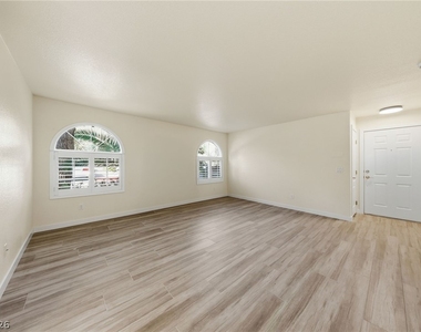 9325 W Desert Inn Road - Photo Thumbnail 1