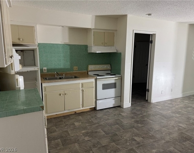 1808 Fairfield Avenue - Photo Thumbnail 9