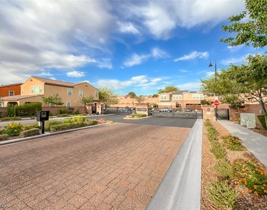 2534 Birch Hollow Street - Photo Thumbnail 51