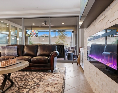 2534 Birch Hollow Street - Photo Thumbnail 11