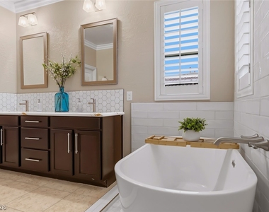 2534 Birch Hollow Street - Photo Thumbnail 32