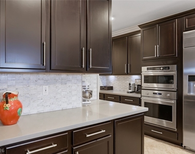 2534 Birch Hollow Street - Photo Thumbnail 18